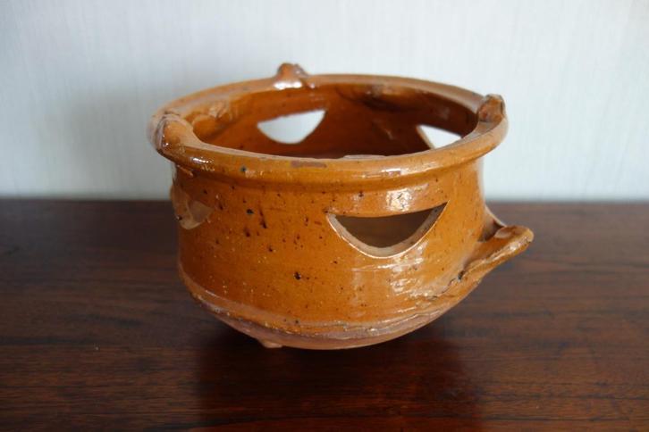 Aardewerken komfoor, Antiek en Kunst, Antiek | Keramiek en Aardewerk, Ophalen of Verzenden