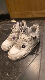 Jordan 4 metallic purple, Kleding | Heren, Schoenen, Gedragen, Jordan, Wit, Sneakers of Gympen