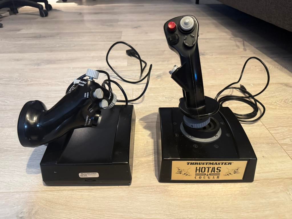 Thrustmaster Hotas Cougar F-16 replica (metaal), Ophalen of Verzenden, Gebruikt