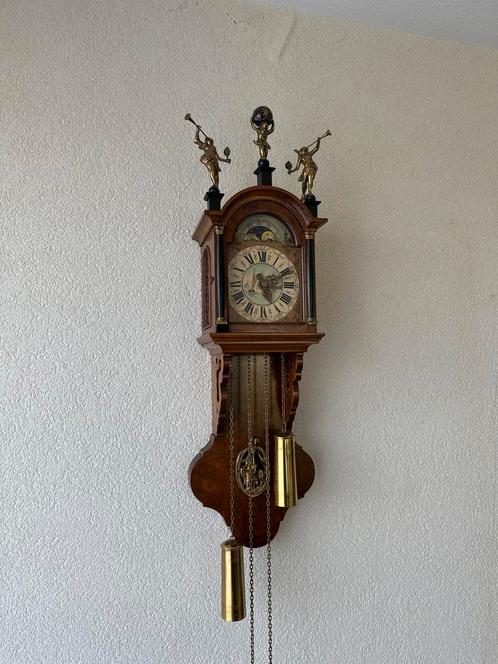 Zaanse klok Warmink (Wuba), mechanisch, Maanfase Atlasfiguur, Antiek en Kunst, Antiek | Klokken, Ophalen