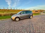 Volkswagen Touran 2.0 TDI 7 zitter nieuwe distributieriem, Auto's, Voorwielaandrijving, 4 cilinders, 7 stoelen, Particulier