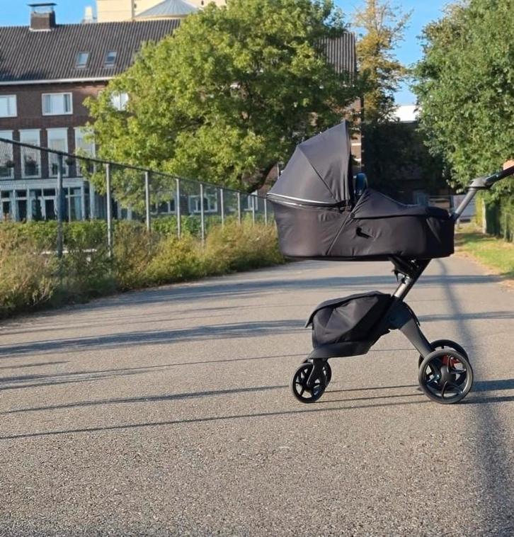 Stokke xplory kinderwagen compleet in het zwart, Kinderen en Baby's, Kinderwagens en Combinaties, Zo goed als nieuw, Overige merken