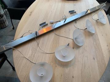 Eettafel design lamp beschikbaar voor biedingen