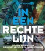 In een rechte lijn., Boeken, Ophalen of Verzenden, 20e eeuw of later, Nieuw