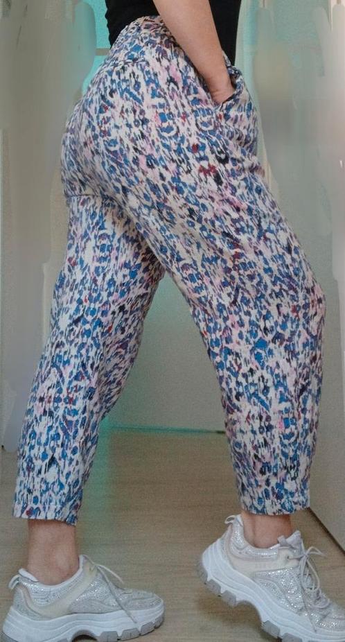 Zara balloon broek kleurrijk print hoge taille L trelaxed, Kleding | Dames, Broeken en Pantalons, Zo goed als nieuw, Maat 42/44 (L)