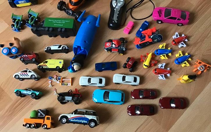 Pakket met auto’s vliegtuigjes, mini twistor auto oa Siku, Kinderen en Baby's, Speelgoed | Speelgoedvoertuigen, Zo goed als nieuw