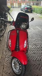 Vespa sprint eventueel ook te ruil, Fietsen en Brommers, Scooters | Vespa, Ophalen of Verzenden, Zo goed als nieuw, Benzine