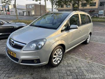 Opel Zafira 1.8 Executive 7 stoelen AIRCO nette auto beschikbaar voor biedingen