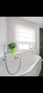 Mooi hoekbad, Ophalen, Zo goed als nieuw, Met bad