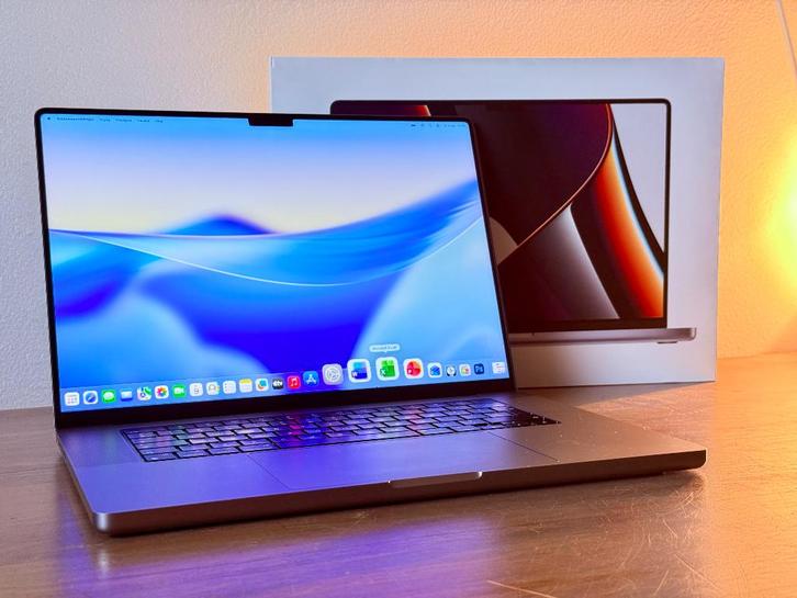 MacBook Pro 16 inch M1 Pro 16GB Ram 512GB SSD + EXTRA'S, Computers en Software, Apple Macbooks, Zo goed als nieuw, MacBook Pro