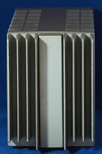 Quad 303 Power amplifier., Ophalen of Verzenden, Gebruikt, 60 tot 120 watt, Overige merken