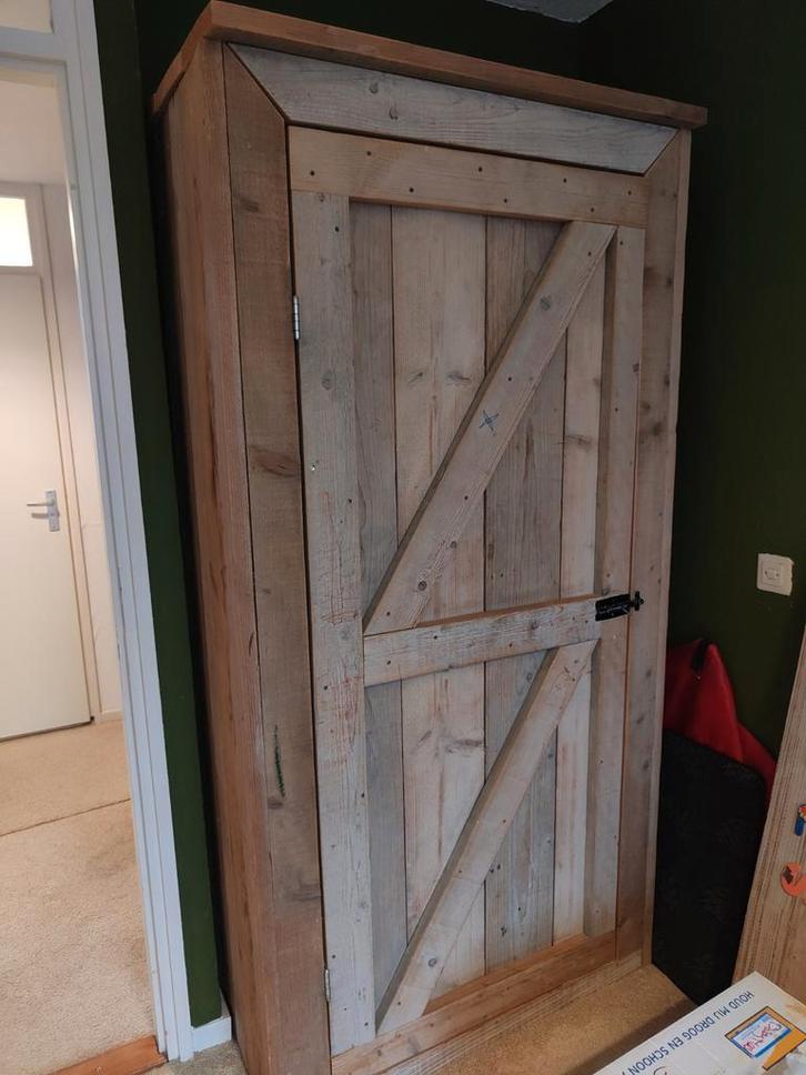 Unieke kledingkast van steigerhout, Huis en Inrichting, Kasten | Kledingkasten, Gebruikt, 150 tot 200 cm, 50 tot 100 cm, 25 tot 50 cm