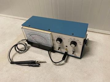 Heathkit IM-5228 buizenvoltmeter (VTVM) beschikbaar voor biedingen