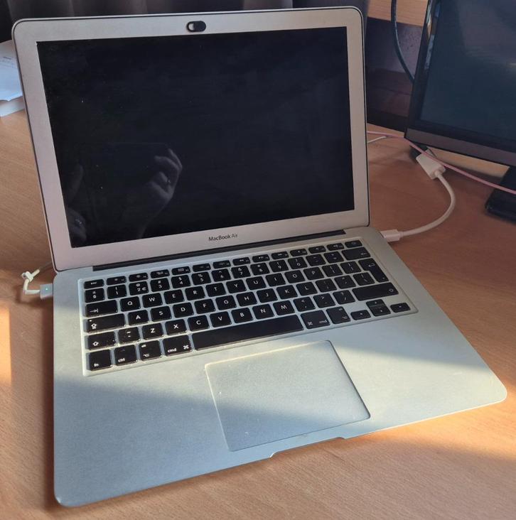 Macbook Air (2017) - kapot scherm, Computers en Software, Apple Macbooks, Gebruikt, MacBook Air, 13 inch, Minder dan 2 Ghz, 128 GB of minder