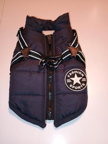 Hondenjas maat S beschikbaar voor biedingen