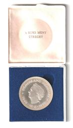 Zilveren Juliana 10 Gulden 1970 in Cas. FDC, Postzegels en Munten, Munten | Nederland, Koningin Juliana, Zilver, Ophalen of Verzenden