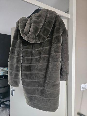 Furry coat, heerlijk zacht - groen maat S/M beschikbaar voor biedingen