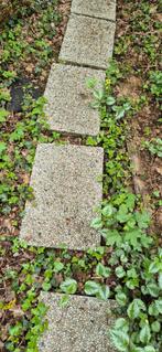 U krijgt 1 euro per stuk erbij: Grindtegels 12 stuks 60x40, Tuin en Terras, Ophalen, Gebruikt, 10 m² of meer, Beton