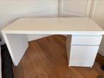 Wit Ikea bureau 140x65x73 met stoel, Ophalen, Gebruikt, Bureau