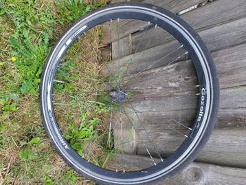 Te koop 28 inch voorwiel met snel sluiting Gazelle beschikbaar voor biedingen
