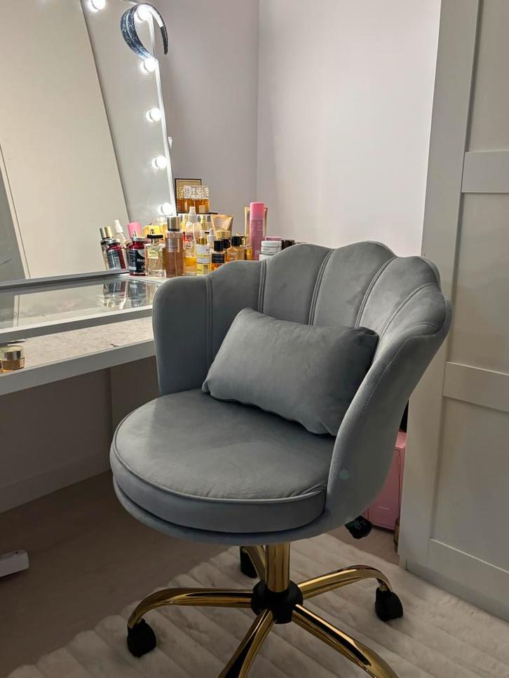 Grijze velvet bureaustoel draaibaar!, Huis en Inrichting, Bureaustoelen, Zo goed als nieuw, Bureaustoel, Grijs, Ergonomisch, Ophalen of Verzenden