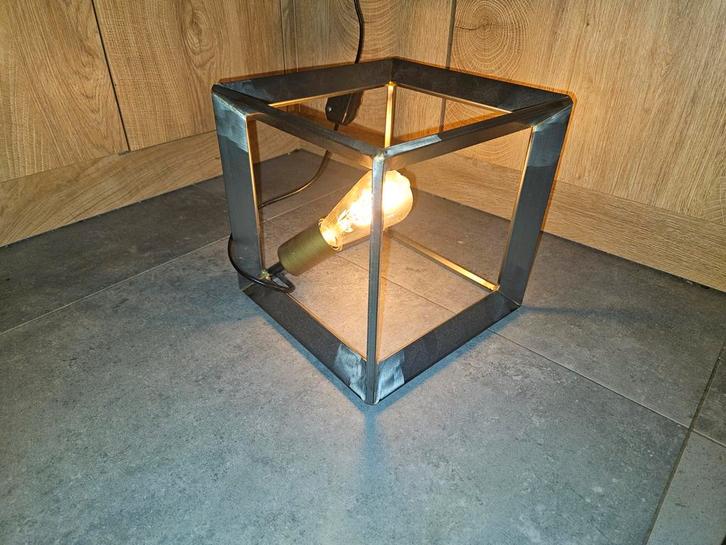 Lucide Thor Tafellamp - Stijlvol Design - lamp, Huis en Inrichting, Lampen | Vloerlampen, Zo goed als nieuw, Minder dan 100 cm