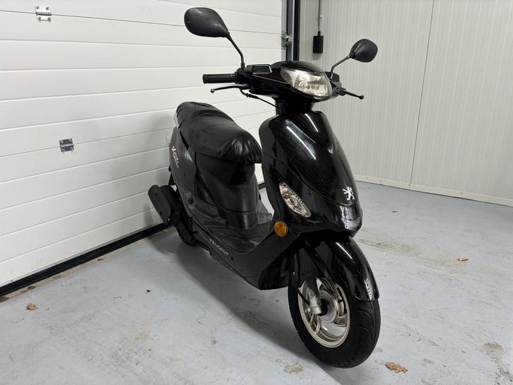 Peugeot v-click 50cc 4-takt, Fietsen en Brommers, Scooters | Overige merken, Gebruikt, Benzine, Ophalen