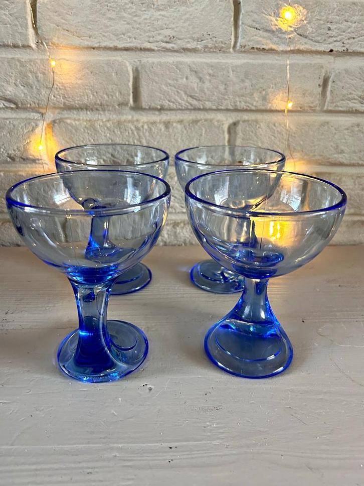 Bormioli Rocco coupes, Verzamelen, Glas en Borrelglaasjes, Zo goed als nieuw, Overige typen, Ophalen of Verzenden