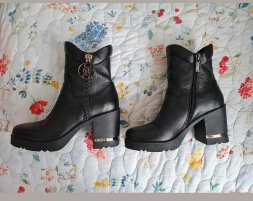 Stevige zwarte leren LIU JO enkellaarsjes, Kleding | Dames, Schoenen, Gedragen, Schoenen met hoge hakken, Zwart, Ophalen of Verzenden