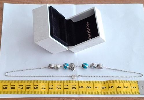 Zilveren ketting met bedels.7 stuks ....Pandora?  + doosje, Sieraden, Tassen en Uiterlijk, Ringen, Zo goed als nieuw, Dame, 20 of groter