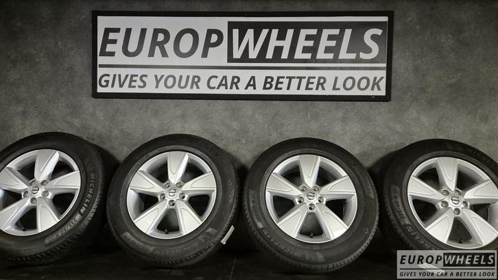 17 inch Volvo XC40 Zomerbanden Design V90 CC Origineel Lynk, Auto-onderdelen, Banden en Velgen, Banden en Velgen, Zomerbanden