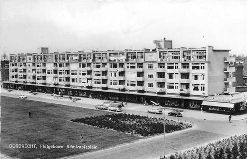 (300-467-033) Dordrecht Flatgebouw Admiraalsplein, Verzamelen, Ansichtkaarten | Nederland, Zuid-Holland, Verzenden