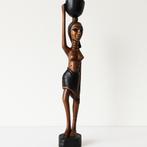 houten beeld Afrikaanse vrouw met waterkom, Antiek en Kunst, Ophalen of Verzenden