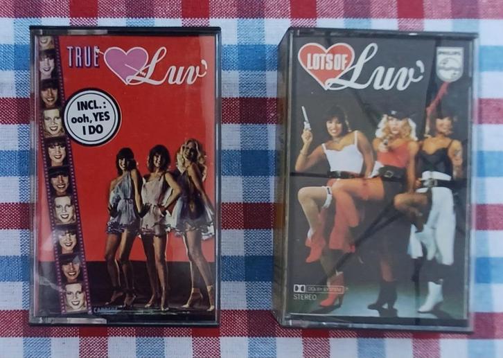 2 x cassette van LUV' // True Luv'  +  Lots of Luv' //, Cd's en Dvd's, Cassettebandjes, Gebruikt, Pop, 1 bandje, Verzenden