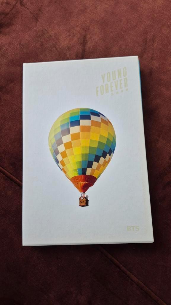 BTS - Young Forever Album, Cd's en Dvd's, Cd's | Pop, Zo goed als nieuw, 2000 tot heden, Boxset, Verzenden