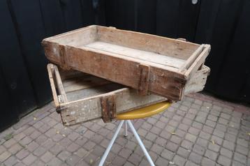 Twee Houten Veiling Kistjes. Brocant Vintage. beschikbaar voor biedingen