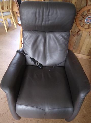 Elektrische fauteuil, Bruin leren relaxstoel - i.z.g.st. beschikbaar voor biedingen