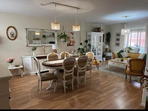 Ruim appartement in Jijona, Alicante, Huizen en Kamers, Buitenland, Spanje, Appartement, Dorp