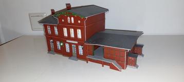 Mooi gedetailleerd gebouw voor HO Treinbanen  beschikbaar voor biedingen