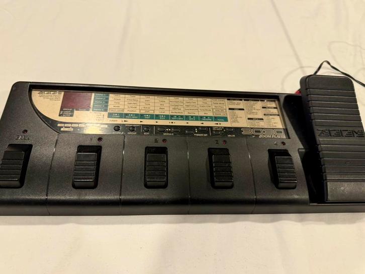 Vintage sounds gitaar multi effects ZOOM 3030, Muziek en Instrumenten, Effecten, Gebruikt, Chorus, Delay of Echo, Distortion, Overdrive of Fuzz