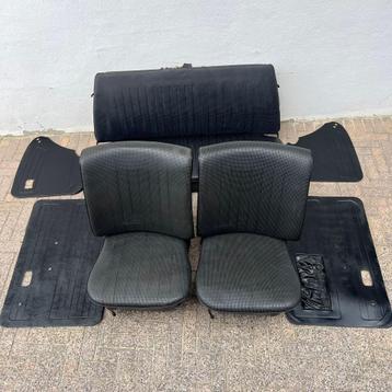VW Super Kever 70-72 1302 Compleet interieur zwart beschikbaar voor biedingen