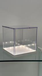 Ikea design Synas vitrine box vierkant met LED lampjes, Met klep(pen), ., Design, Ophalen of Verzenden