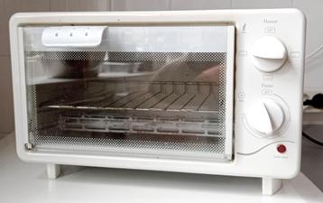 Elektrisch oventje 600W  beschikbaar voor biedingen
