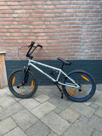Radio bike revo pro freestyle bmx beschikbaar voor biedingen