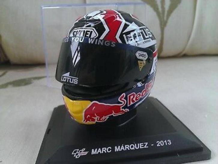 69881: Helm - MotoGP - Marc Marquez - 2013 - Atlas 1:5, Hobby en Vrije tijd, Modelauto's | 1:5 tot 1:12, Zo goed als nieuw, Overige typen