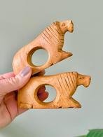 4 vintage houten leeuw servetringen servethouders, Huis en Inrichting, Ophalen of Verzenden, Gebruikt