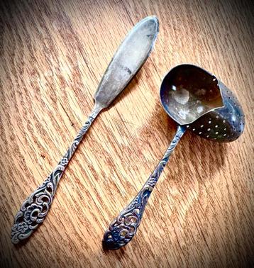 Verzilverd theezeefje + botermesje SOLA 90 (1930-1950) beschikbaar voor biedingen