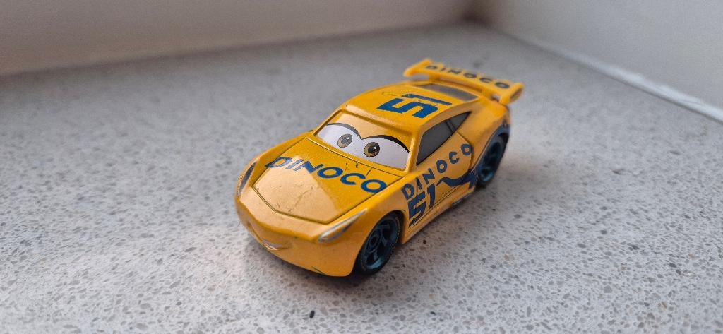Disney Pixar Cars Cruz Ramirez Dinoco, Kinderen en Baby's, Speelgoed | Speelgoedvoertuigen, Ophalen of Verzenden, Gebruikt