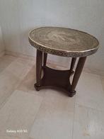 Antiek rooktafeltje met koperen blad., Ophalen