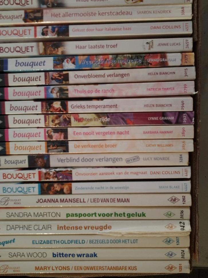 Romans paperback diverse 40 st, Boeken, Romans, Gelezen, Ophalen of Verzenden
